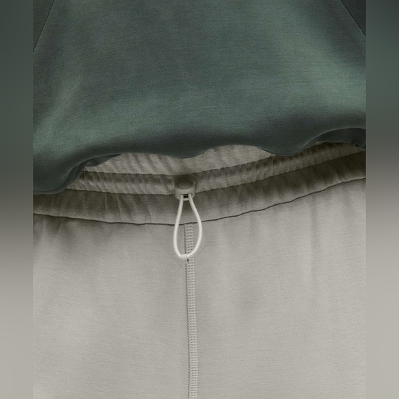 Lululemon Softstreme High-Rise Pant *Regular in Jade Grey size 8 - Picture 3 of 11